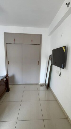 Bathroom in 2.5 BHK Apartment at Supertech Cape Town, Sector 74 – for Sale