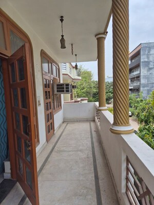 Balcony in 2 BHK Independent House at Sector 23 – for Rent