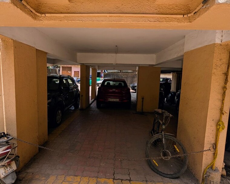  Parking, hilton-tower 1 Bedroom 650 Sq.Ft. Apartment In Andheri East Mumbai 10568343