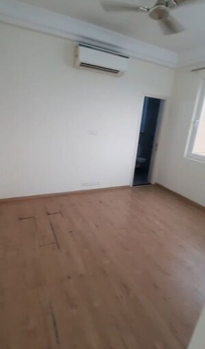 Room in 2 BHK Apartment at AIPL Club Residences, Sector 70a – for Rent