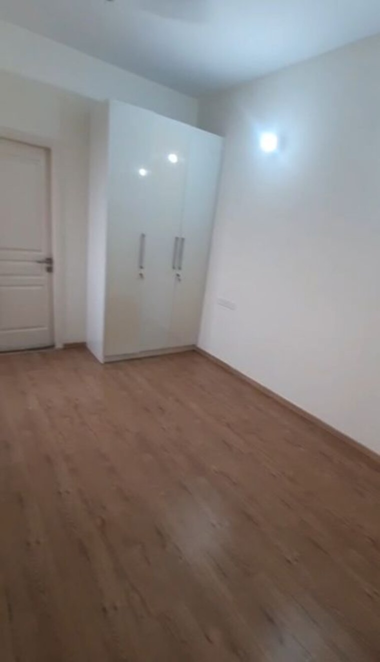 Room, aipl-club-residences 2 Bedroom 950 Sq.Ft. Apartment In Sector 70a Gurgaon 10568335
