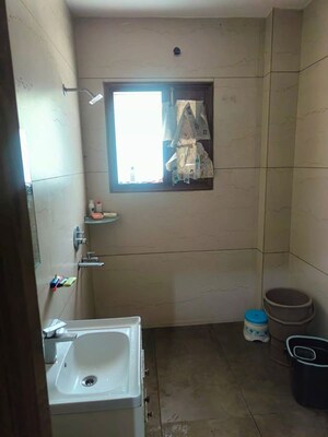 Bathroom in 2 BHK Apartment at Phase 4 – for Rent