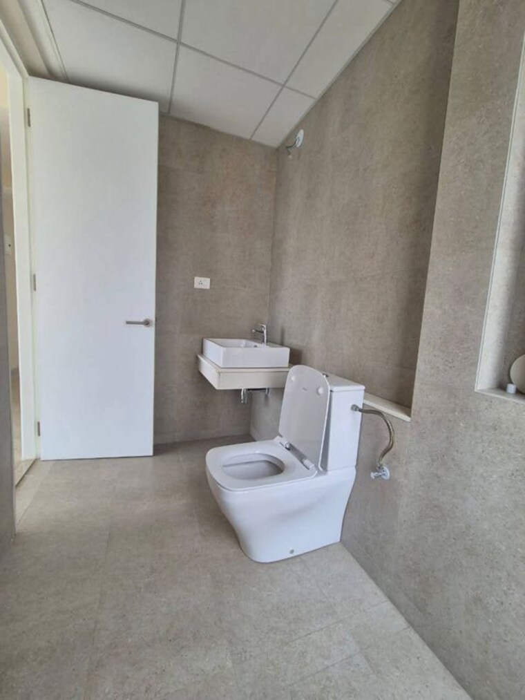 Bathroom, tata-serein 1 Bedroom 460 Sq.Ft. Apartment In Pokhran Road No Two Thane 10568348