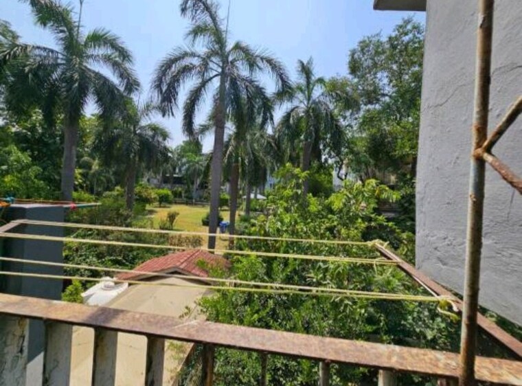 Balcony, arun-vihar-sector-37 3 Bedroom 1600 Sq.Ft. Apartment In Sector 37 Noida 10568355