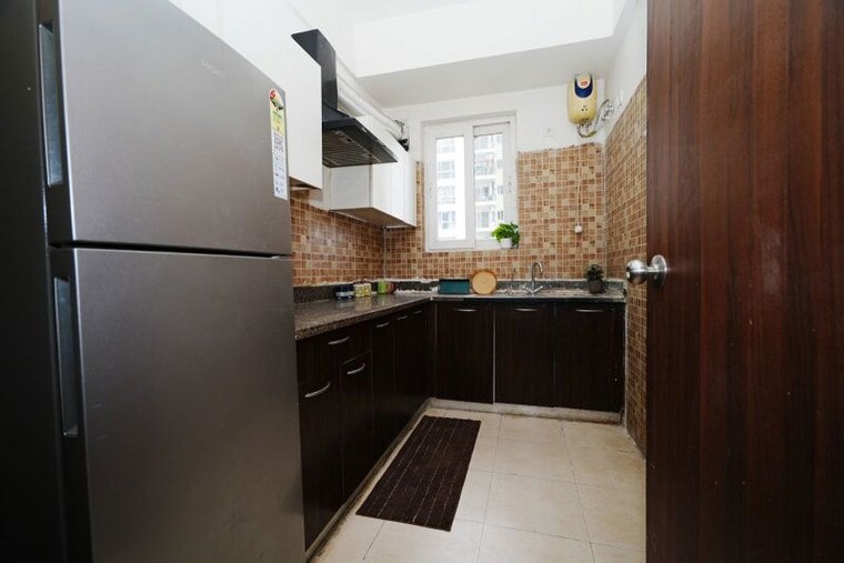 Kitchen, umang-winter-hills 3 Bedroom 1616 Sq.Ft. Apartment In Sector 77 Gurgaon 10568363