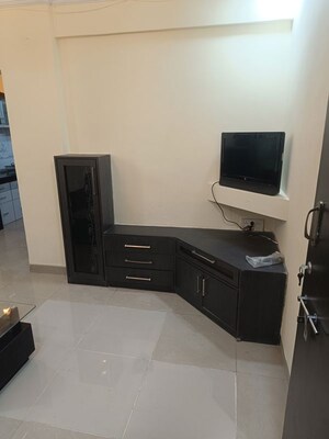 Furnished Amenities in 2.5 BHK Apartment at Seawoods Sector 42a – for Rent