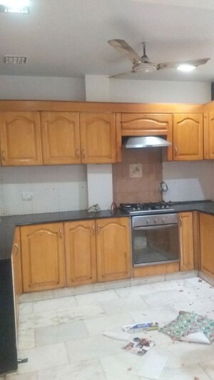 Kitchen in 2 BHK Builder Floor at Sarvapriya Vihar – for Rent