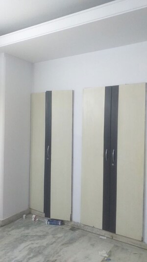 2 BHK Builder Floor For Rent in Sarvapriya Vihar