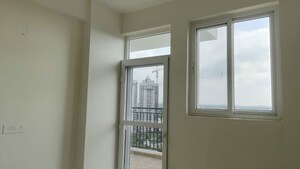 Room in 3 BHK Apartment at Omaxe The Resort, South Mullanpur – for Sale