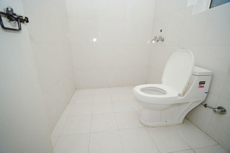 Bathroom, pyramid-heights 2 Bedroom 827 Sq.Ft. Apartment In Sector 85 Gurgaon 10568417