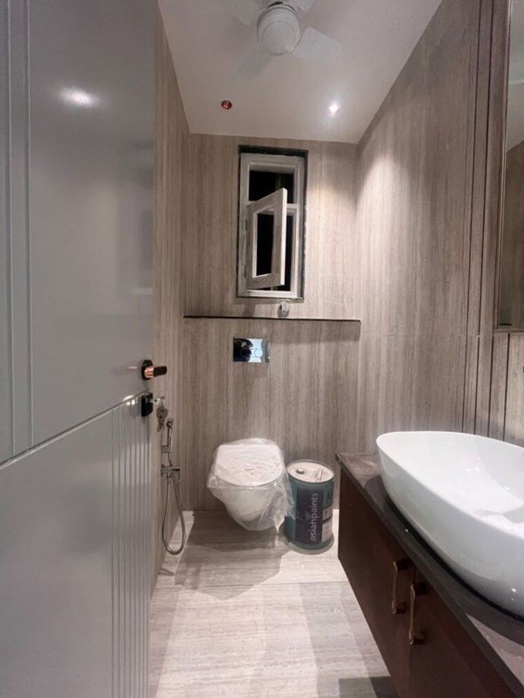 Bathroom, ansal-plaza-sector-23 3 Bedroom 1800 Sq.Ft. Builder Floor In Sector 23 Gurgaon 10568425