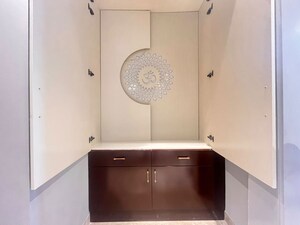 Furnished Amenities in 3 BHK Builder Floor at Ansal Plaza Sector-23, Sector 23 – for Rent