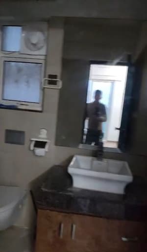 Bathroom in 2.5 BHK Apartment at M3M Escala, Sector 70a – for Rent