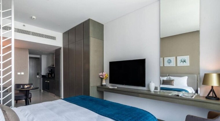 Bedroom, dosti-olive 3 Bedroom 1022 Sq.Ft. Apartment In Balkum Pada Thane 10568423