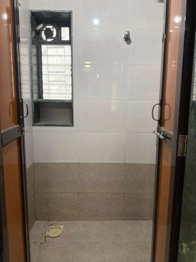 Bathroom, yashodham-complex 1 Bedroom 480 Sq.Ft. Apartment In Goregaon East Mumbai 10568432