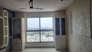 Room in 3 BHK Apartment at Pashmina Waterfront, Old Madras Road – for Rent