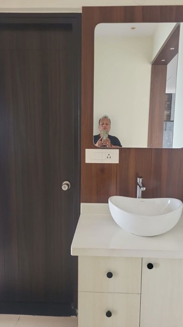 Bathroom, pashmina-waterfront 3 Bedroom 2015 Sq.Ft. Apartment In Old Madras Road Bangalore 10568430
