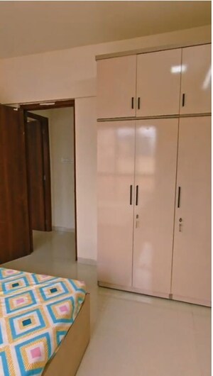 Bedroom in 2 BHK Apartment at Chembur – for Rent