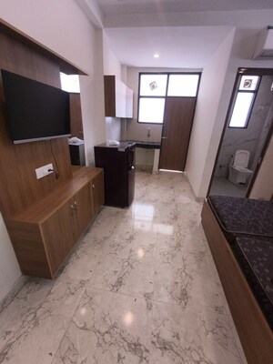 Kitchen in 1 RK Builder Floor at Dlf City Phase 3 – for Rent