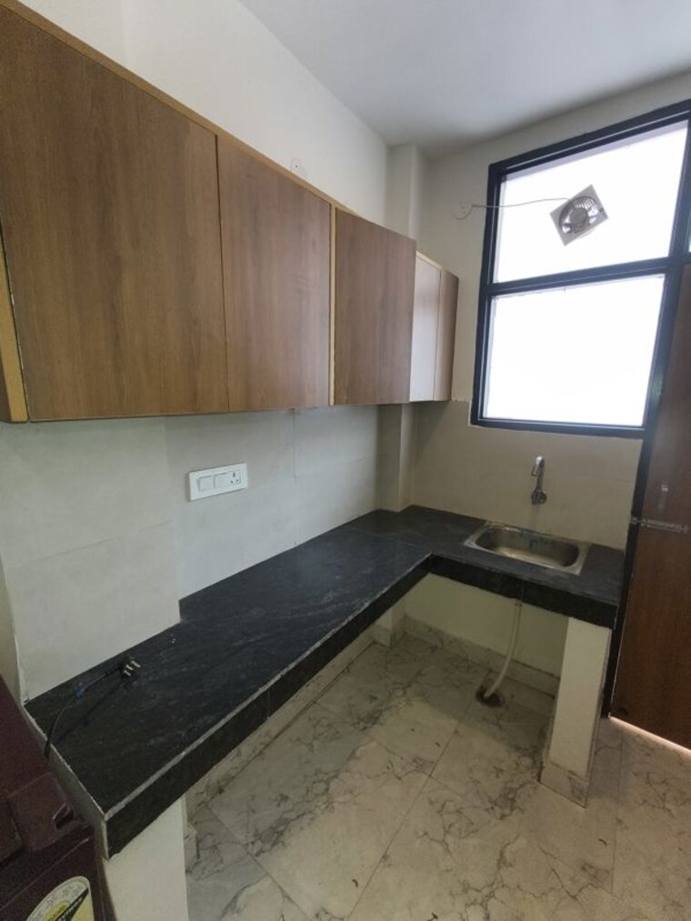 Kitchen, dlf city phase 3 1 RK 250 Sq.Ft. Builder Floor In Dlf City Phase 3 Gurgaon 10568462