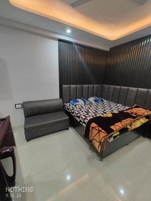 Bedroom in 1 RK Builder Floor at Dlf City Phase 3 – for Rent