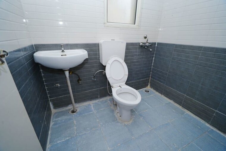 Bathroom, rof-ananda 2 Bedroom 903 Sq.Ft. Apartment In Sector 95 Gurgaon 10568494