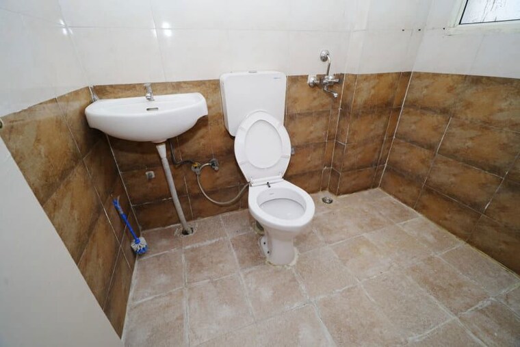 Bathroom, rof-ananda 2 Bedroom 903 Sq.Ft. Apartment In Sector 95 Gurgaon 10568494