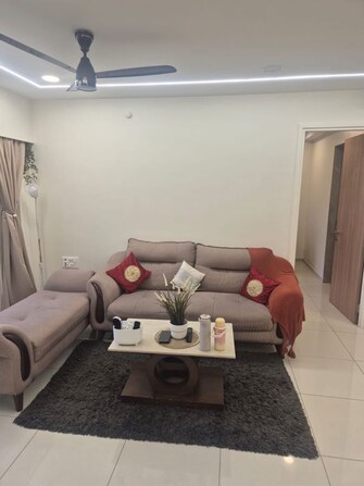 1 BHK + Servant Room 340 Sq.Ft. Apartment in Raunak Bliss