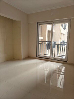 Room in 1 BHK Apartment at Raunak Bliss, Ghodbunder Road – for Rent