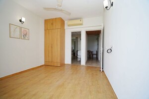 Room in 3 BHK Apartment at Bestech Park View Ananda, Sector 81 – for Sale