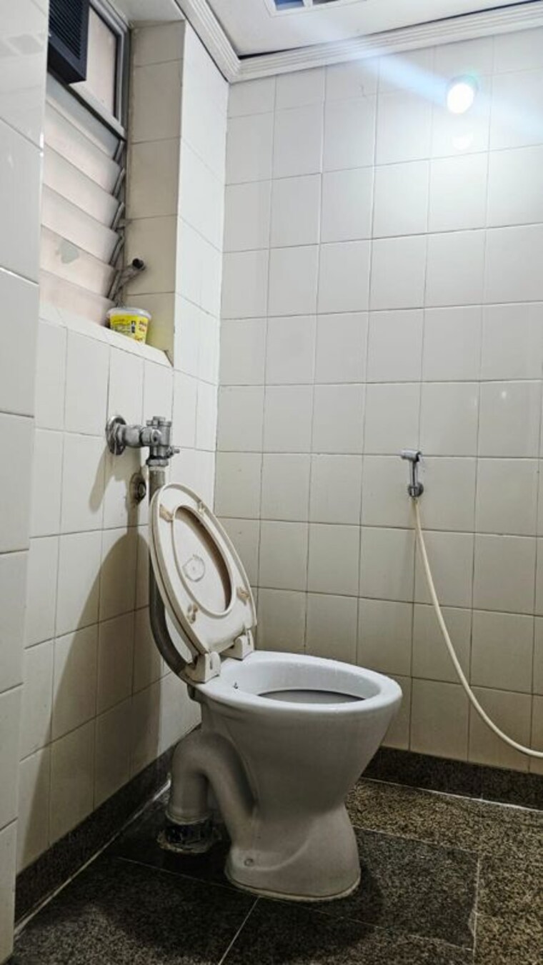 Bathroom, siddhanchal-apartment-phase-4 2.5 Bedroom 1050 Sq.Ft. Apartment In Manpada Thane 10568550