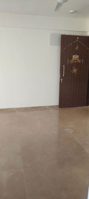 Room in 1 BHK Apartment at Indiabulls One Indiabulls, Pokhran Road No Two – for Sale