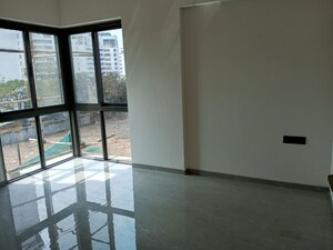 Room in 3 BHK Apartment at Gultekdi – for Sale
