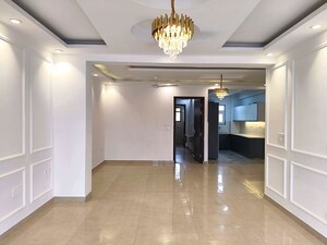Room in 3 BHK Builder Floor at Palam Vihar Residents Association, Palam Vihar – for Rent
