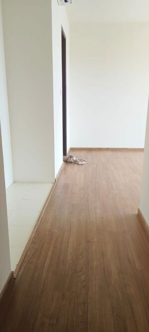 3.5 BHK Apartment For Sale in Indiabulls One Indiabulls, Pokhran Road No Two