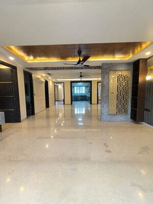 3 BHK Builder Floor For Rent in Sector 21