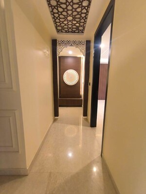 Building Lobby in 3 BHK Builder Floor at Sector 21 – for Rent