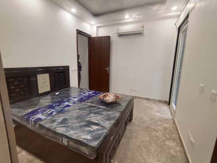 Bedroom, shivalik colony 3 Bedroom 2000 Sq.Ft. Builder Floor In Shivalik Colony Delhi 10568601