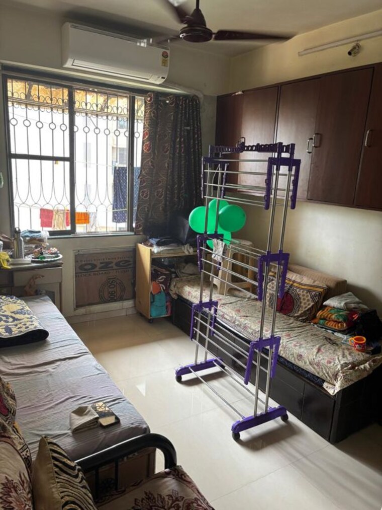 Living Room, lodha-paradise 2 Bedroom 650 Sq.Ft. Apartment In Majiwada Thane 10568583