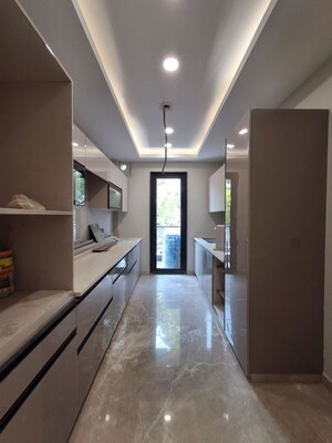 Building Lobby in 3 BHK Builder Floor at Sector 21 – for Rent