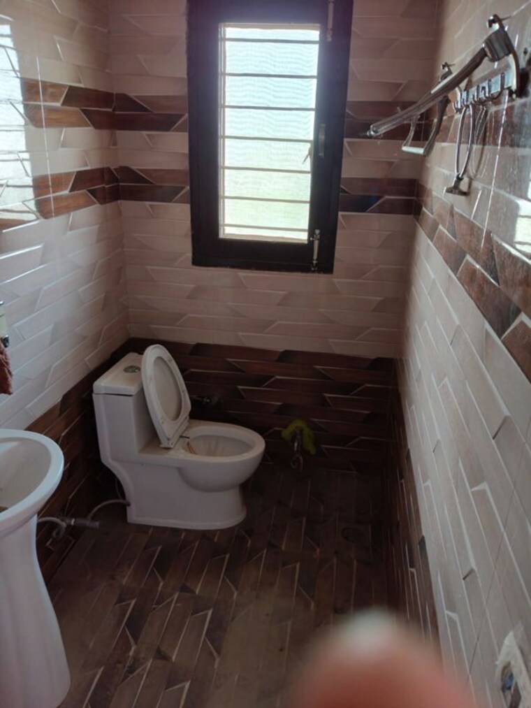 Bathroom, aerocity 2 Bedroom 1350 Sq.Ft. Independent House In Aerocity Mohali 10568631