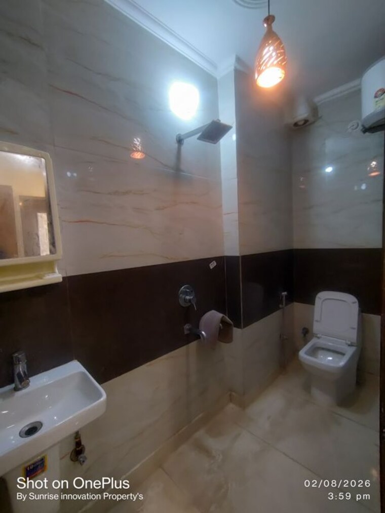 Bathroom, nawada 2 Bedroom 60 Sq.Yd. Builder Floor In Nawada Delhi 10568626
