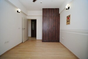 Room in 3 BHK Apartment at DLF Regal Gardens, Sector 90 – for Sale