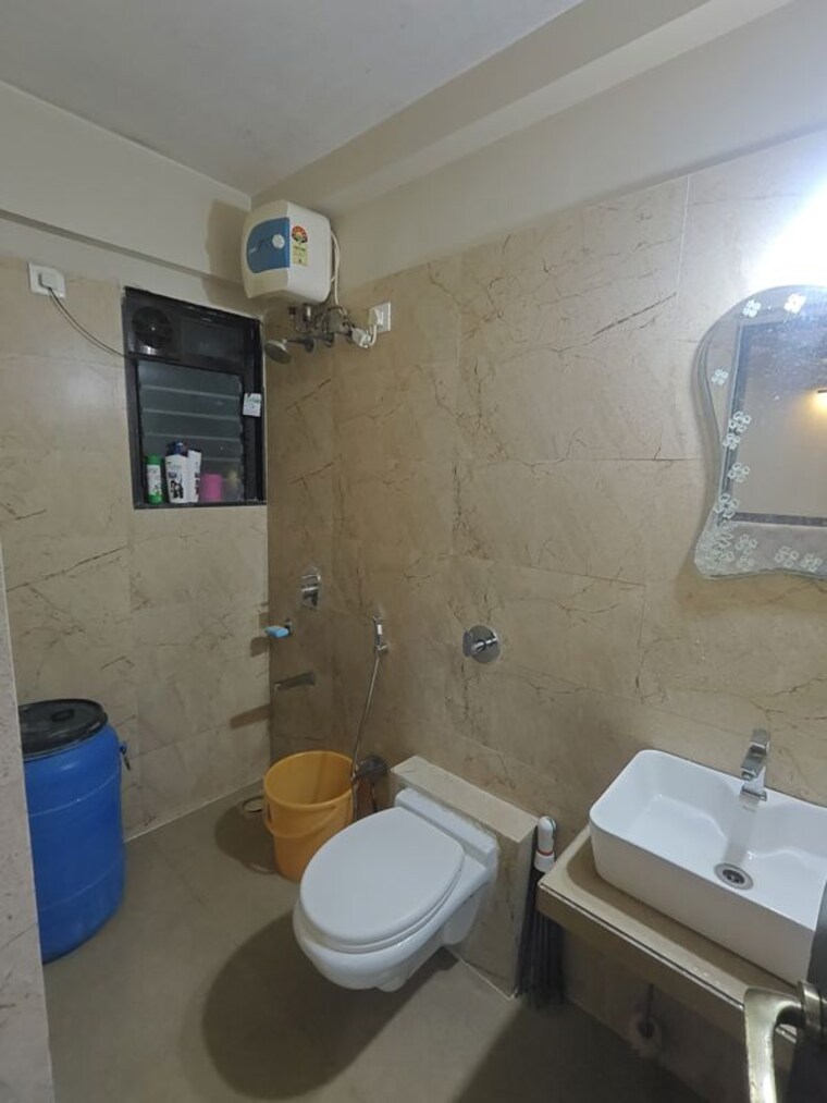 Bathroom, dosti-planet-north 2 Bedroom 670 Sq.Ft. Apartment In Shilphata Thane 10568646
