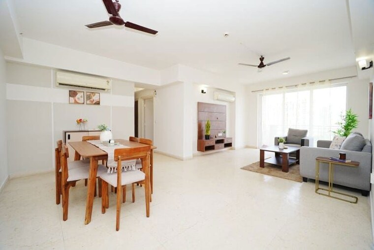 Living Room, dlf-regal-gardens 3 Bedroom 1719 Sq.Ft. Builder Floor In Sector 90 Gurgaon 10568655