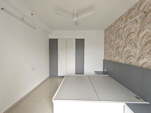 Room in 2 BHK Apartment at Godrej Emerald, Ghodbunder Road – for Rent