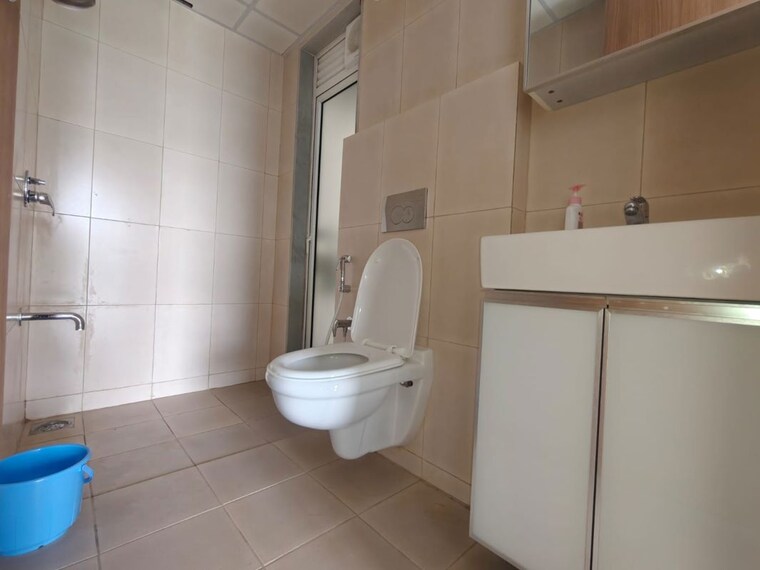 Bathroom, godrej-emerald 2 Bedroom 811 Sq.Ft. Apartment In Ghodbunder Road Thane 10568673