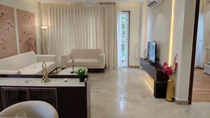 Team Area in 4 BHK Builder Floor at BPTP Amstoria, Sector 102 – for Sale