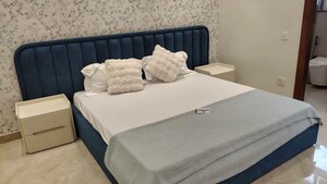 Bedroom in 4 BHK Builder Floor at BPTP Amstoria, Sector 102 – for Sale