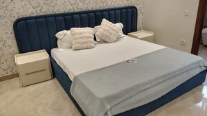 Bedroom in 4 BHK Builder Floor at BPTP Amstoria, Sector 102 – for Sale